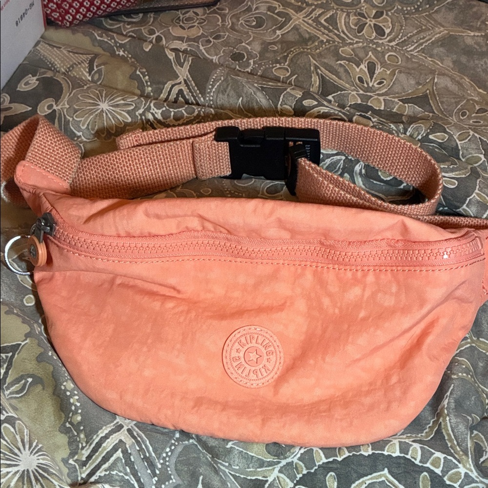 Kiplingβ Peach Crossbody Bag
